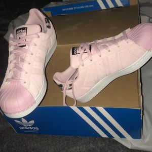 SIZE 6 Adidas superstar sneakers